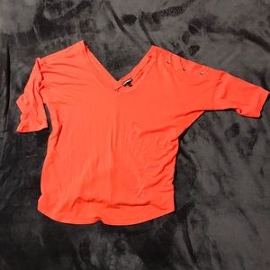 [ Express ] 3/4 length V-neck shirt